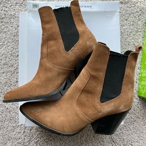 Steve Madden Chestnut Suede Boots sz 9
